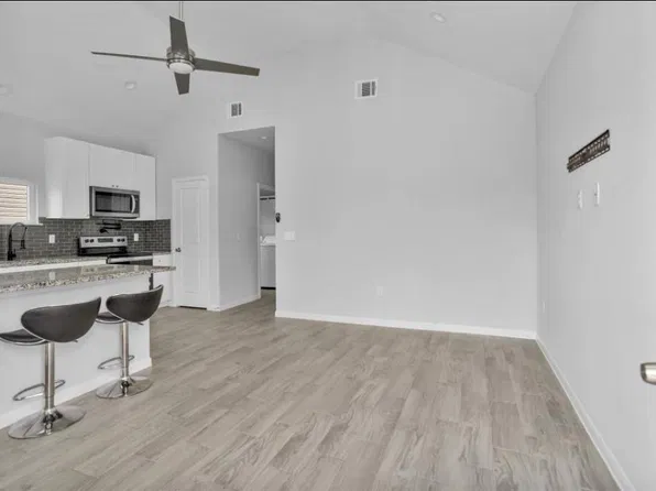 16694 E Juneau St, Montgomery, TX 77316