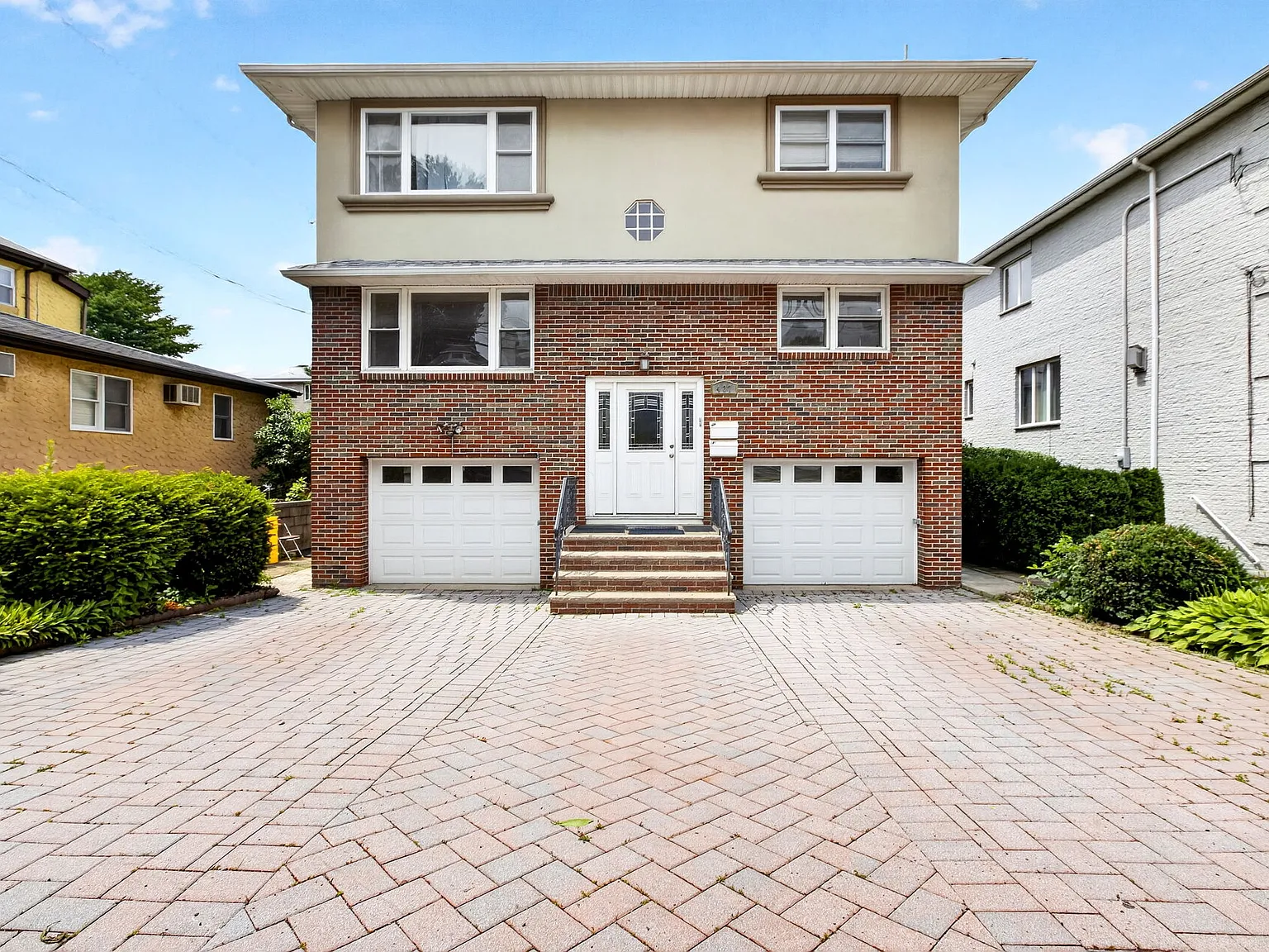 3 bed, $3,500 — Photo 1