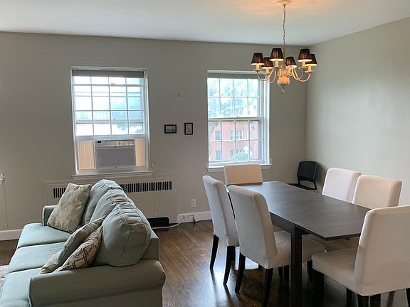 3rd image of 50 Browne St APT 5
