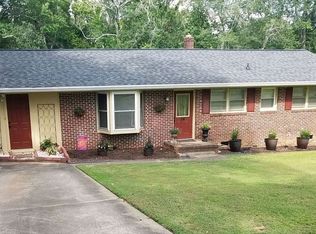 24 Blue Mountain Dr, Greenville, SC 29617