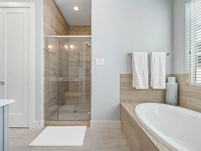 8411 Hempstead Rd #A — Photo 26