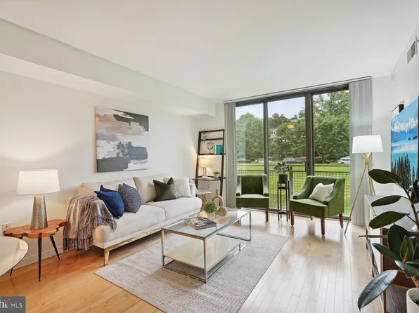 3883 Connecticut Ave NW APT 216, Washington, DC 20008