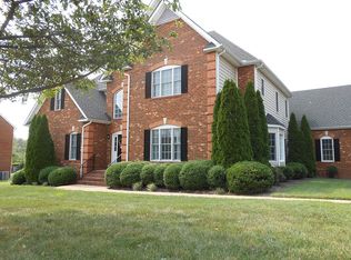 6806 Edgeware Ln, Glen Allen, VA 23059