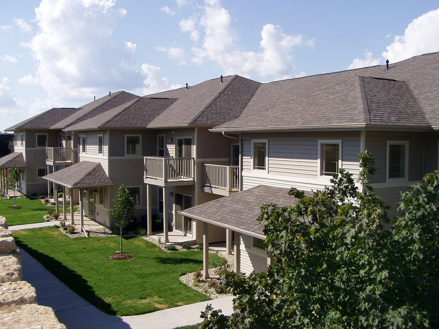 Middleton 2 Bedroom/1 Bath Apt Homes with Garage - Private, Scenic Area — Photo 1