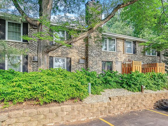 2nd image of 4424 Cedar Lake Rd S APT 1