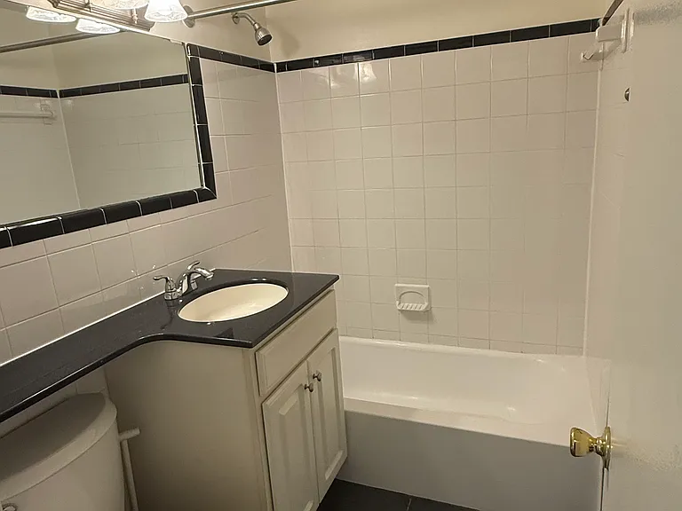 8708 Manchester Rd #A — Photo 11