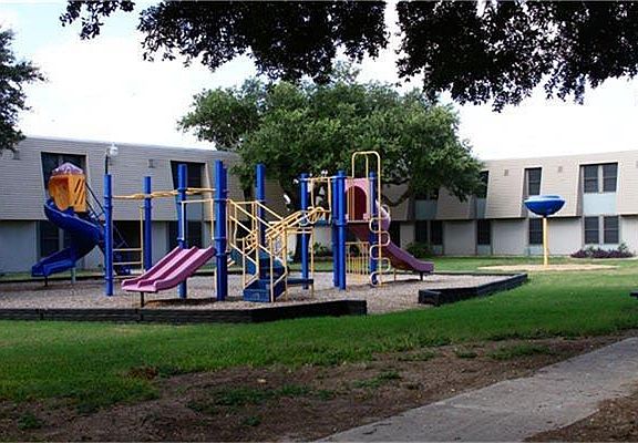 2nd image of 800 N 123rd Byp