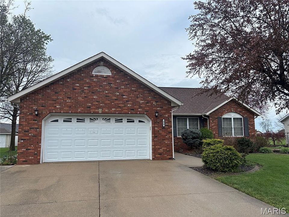 1st image of 499 Redwood Dr