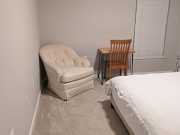 5th image of 501 Morrissett Ct SE Room 2