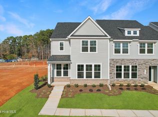 1427 Goldsboro Ave, Sanford, NC 27330