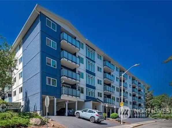 3711 26th Pl W #106, Seattle, WA 98199