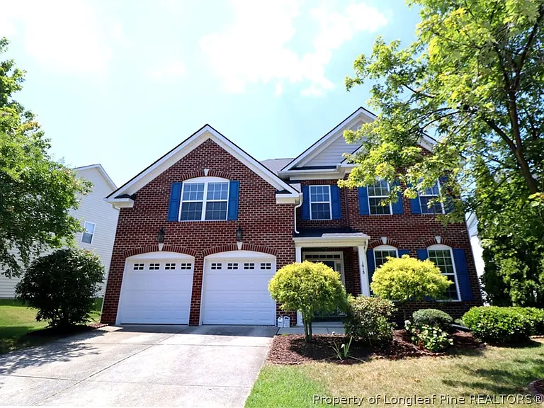 1015 Katie Ln — Photo 1