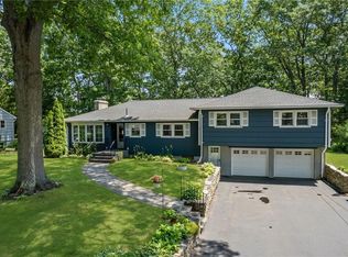 103 Birchwood Dr, North Kingstown, RI 02852