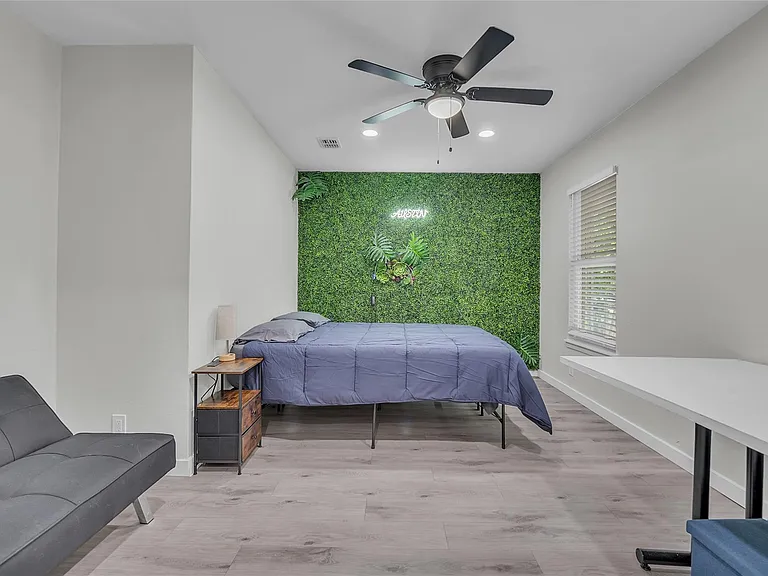 3400 Laguna Dr — Photo 14