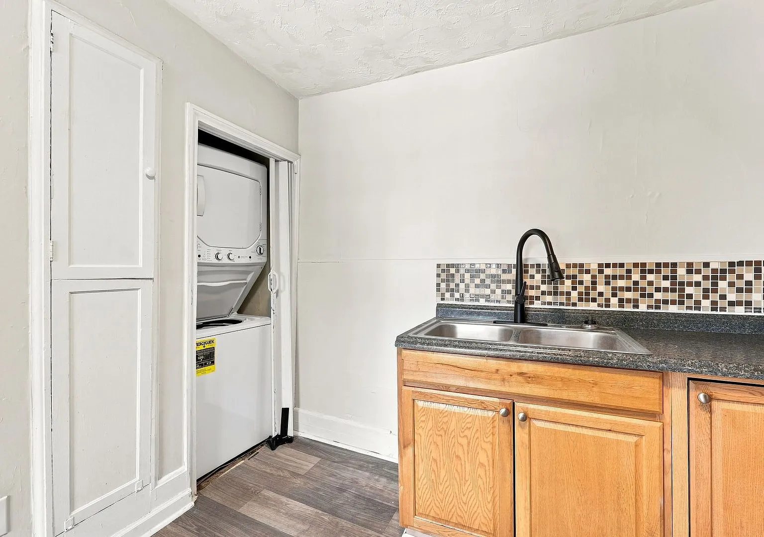 650 Alleghany Ave APT 3 — Photo 1