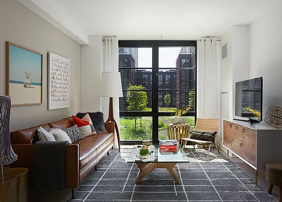 Rented by Aura Management | media 1
