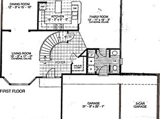 325 Hidden Creek Rd, Lake Zurich, IL 60047