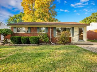 32554 Hazelwood St, Westland, MI