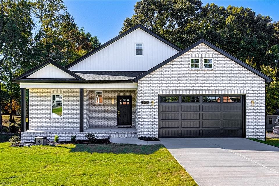 1st image of 803 Lynnhaven Park Dr