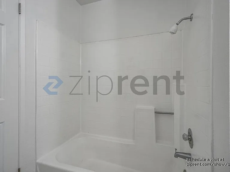 908 Beechwood Cir — Photo 4