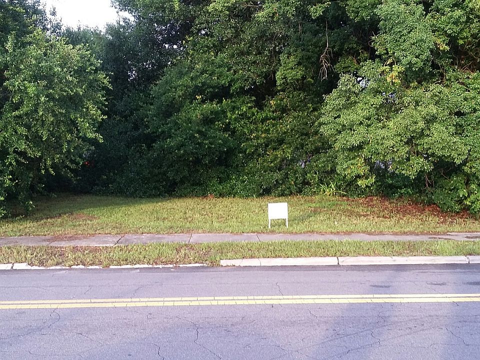 2nd image of 731 Pear St
