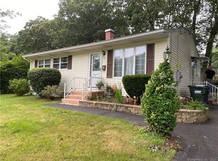 169 Indigo St, Groton, CT 06355