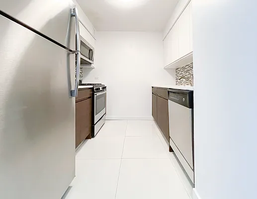 Rented by Kahen Properties | media 21