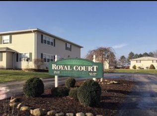 1206 Queens Ave, Brunswick, OH 44212