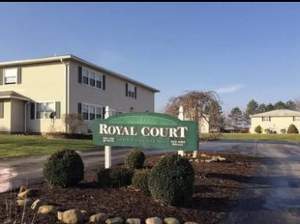 1206 Queens Ave, Brunswick, OH 44212