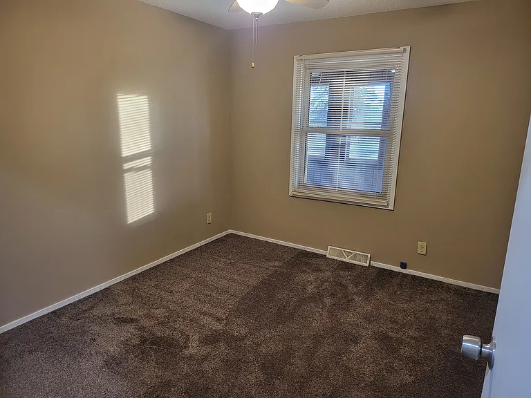 5805 255th St W — Photo 30