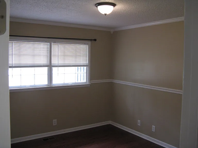 600 Larry Dr — Photo 16