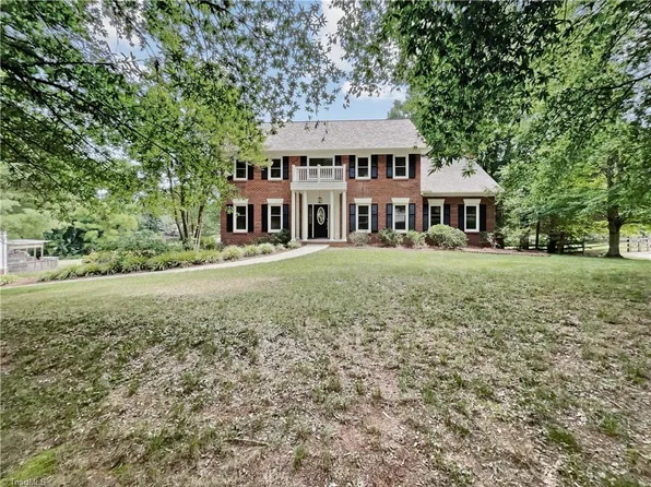 3607 Squirewood Dr, Clemmons, NC 27012
