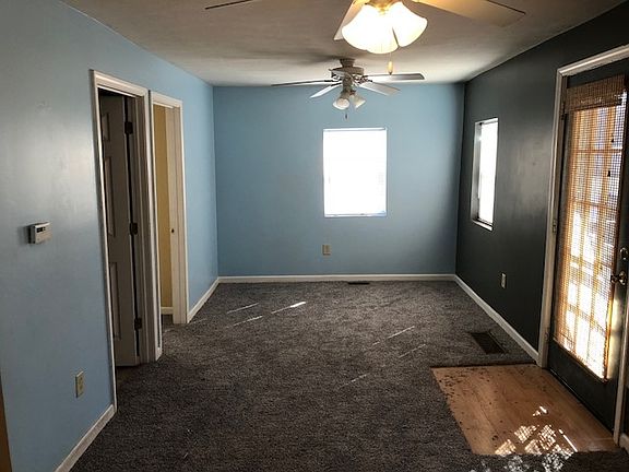 5th image of 26273 Lakewood Dr