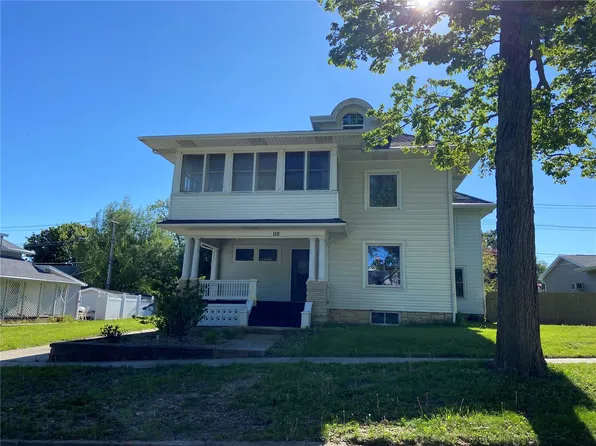 119 S Garnavillo St, Anamosa, IA 52205