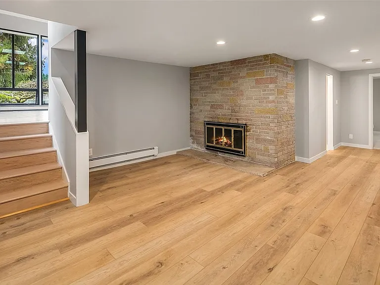 3039 Hunts Point Cir — Photo 1