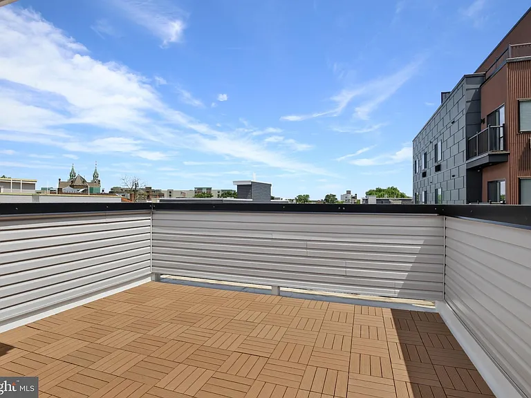 1843 E Hazzard St #2 — Photo 33