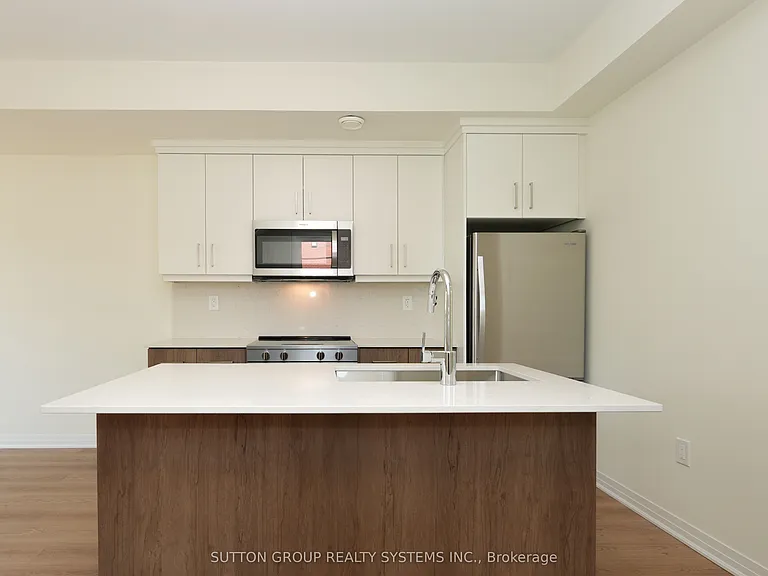734 Front Royal St #13 — Photo 9