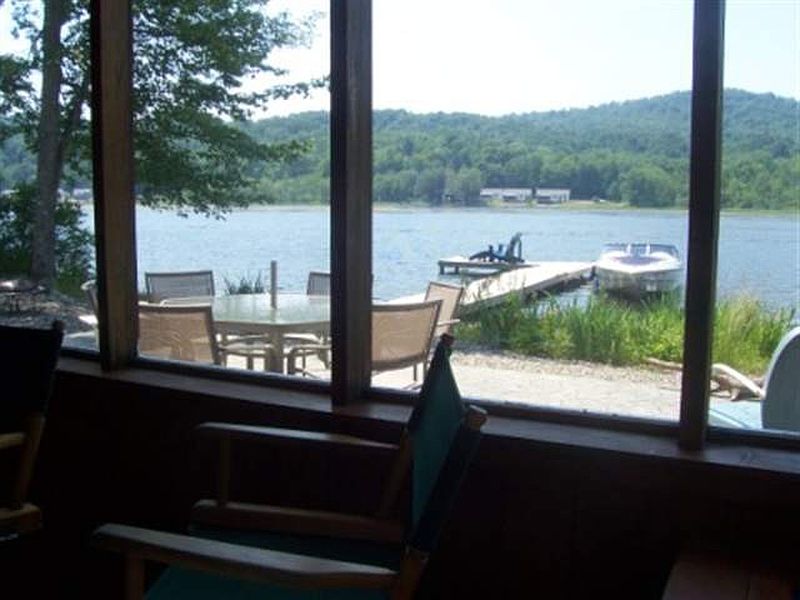 5th image of 135 E LAKE Road