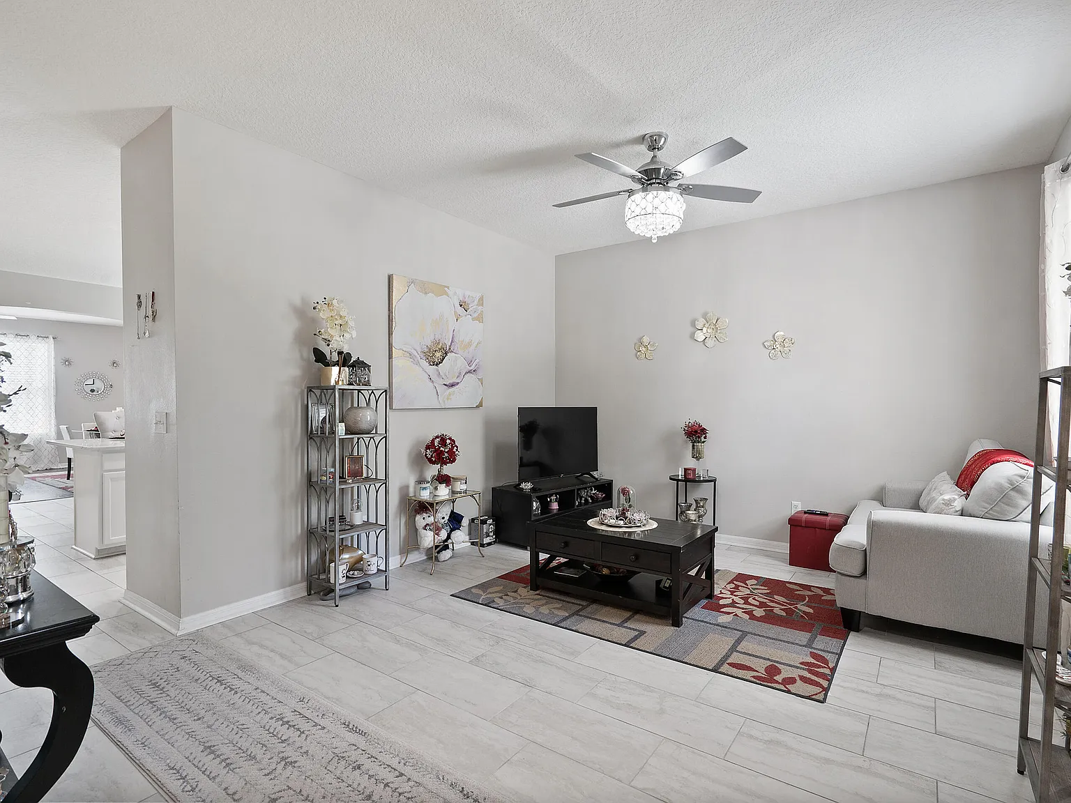 5 bed, 3.5 bath, 3148 sqft, $3,000 — Photo 3