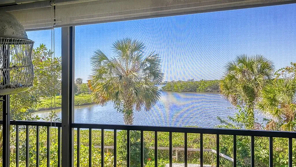 1 bed, 2.0 bath, 1216 sqft, $1,800 — Photo 2
