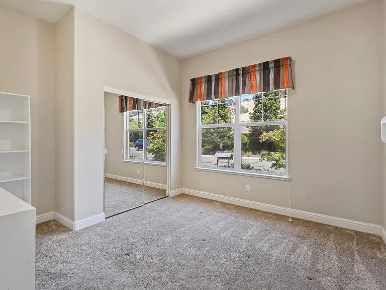 1121 Galston Dr — Photo 12