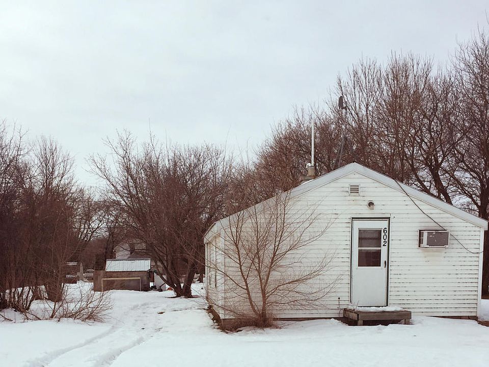2nd image of 602 Copeland