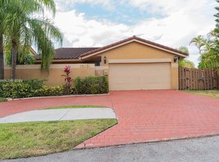 15131 SW 92nd Ter, Miami, FL 33196