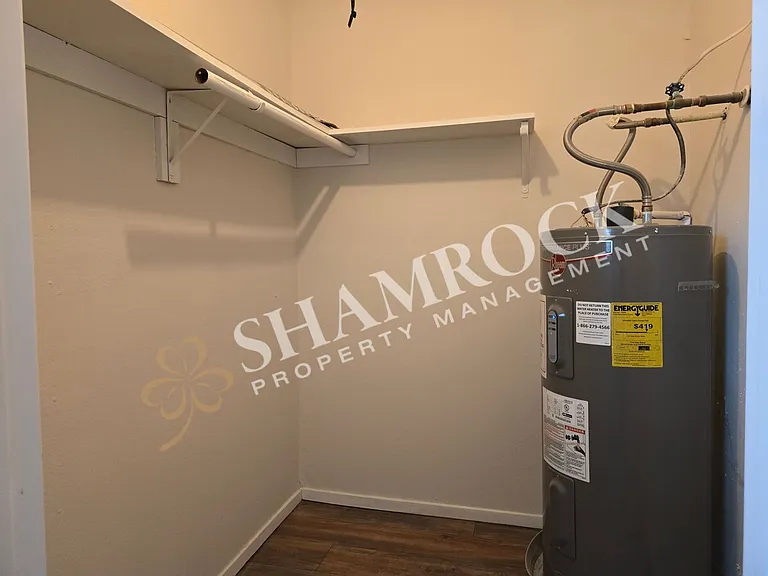 929 Rosedale Dr — Photo 16