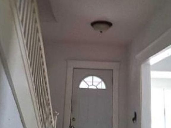 2nd image of 402 Edwin Ave