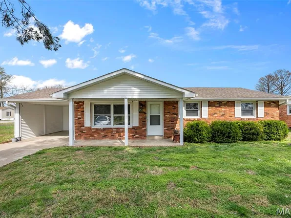 1106 Perkins St, Scott City, MO 63780