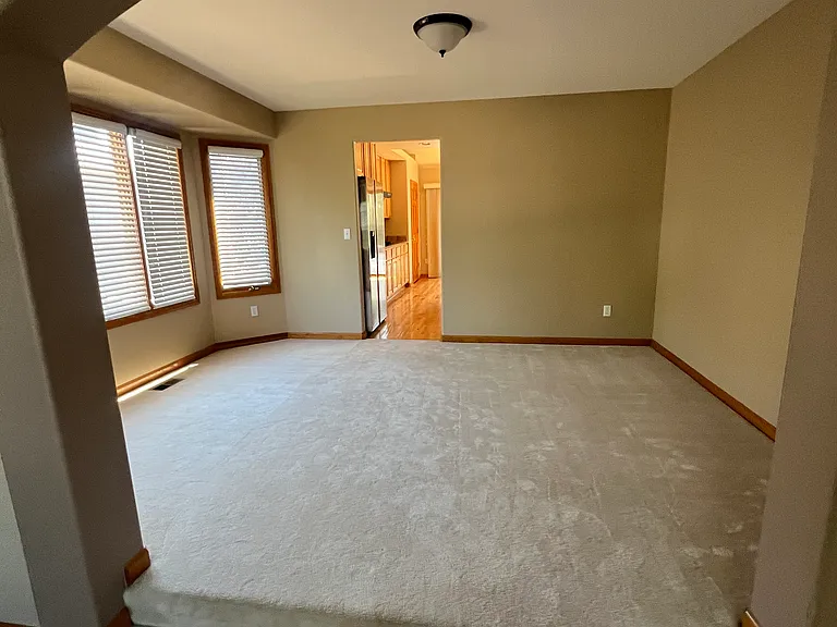 10118 Stephen Pl — Photo 7