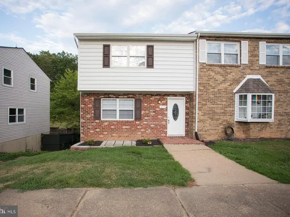 817 Sledgehammer Dr, Fredericksburg, VA 22405