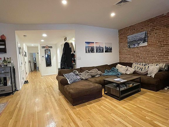 5th image of 69 Leonard St APT 3A
