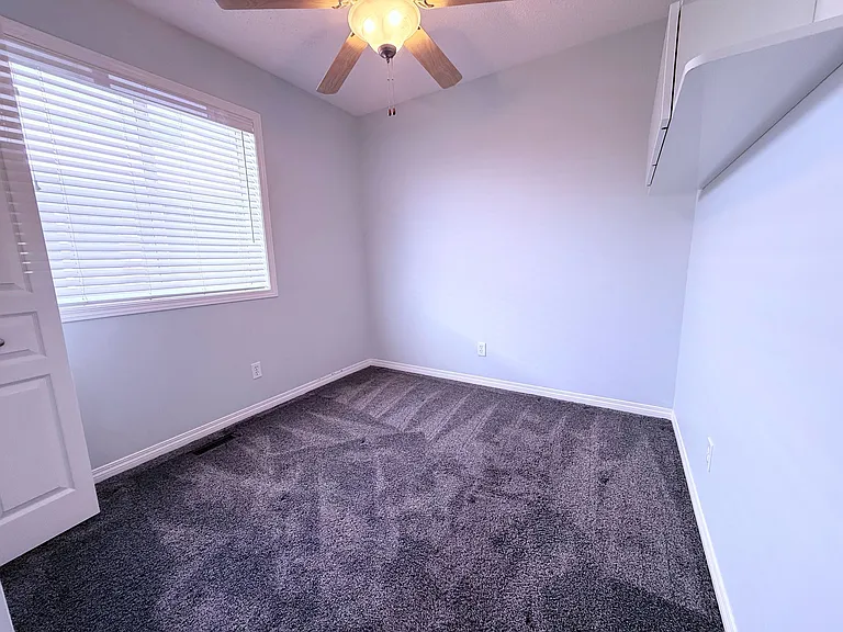 960 Taradale Dr NE — Photo 14